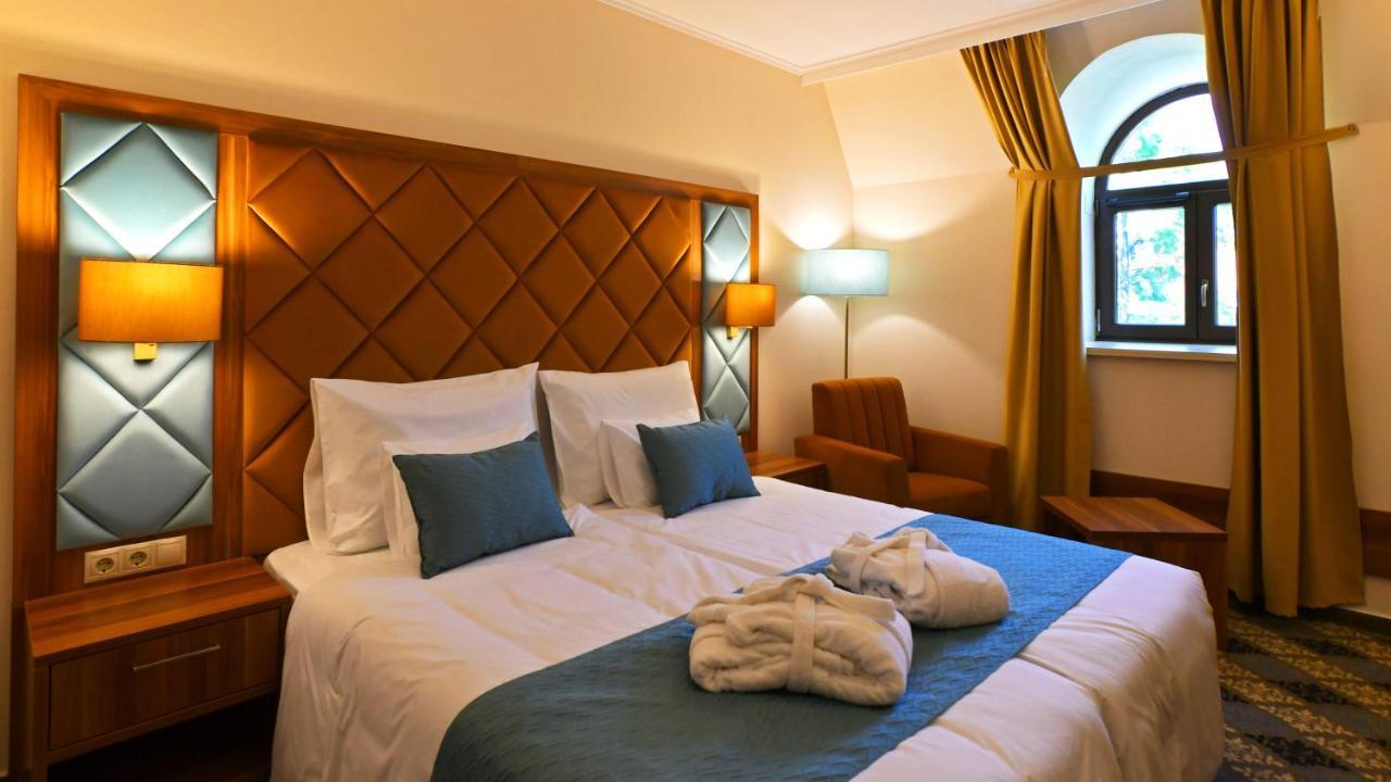 Wellness Hotel Gyula Ngoại thất bức ảnh
