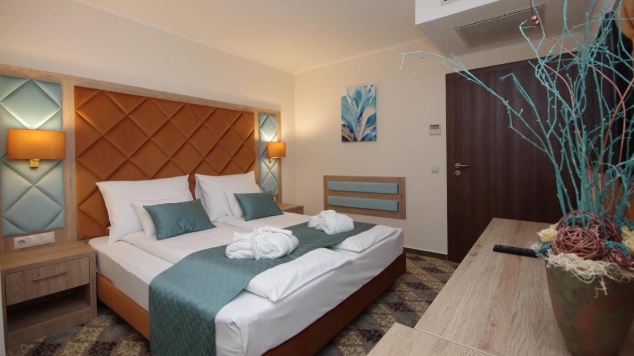 Wellness Hotel Gyula Ngoại thất bức ảnh