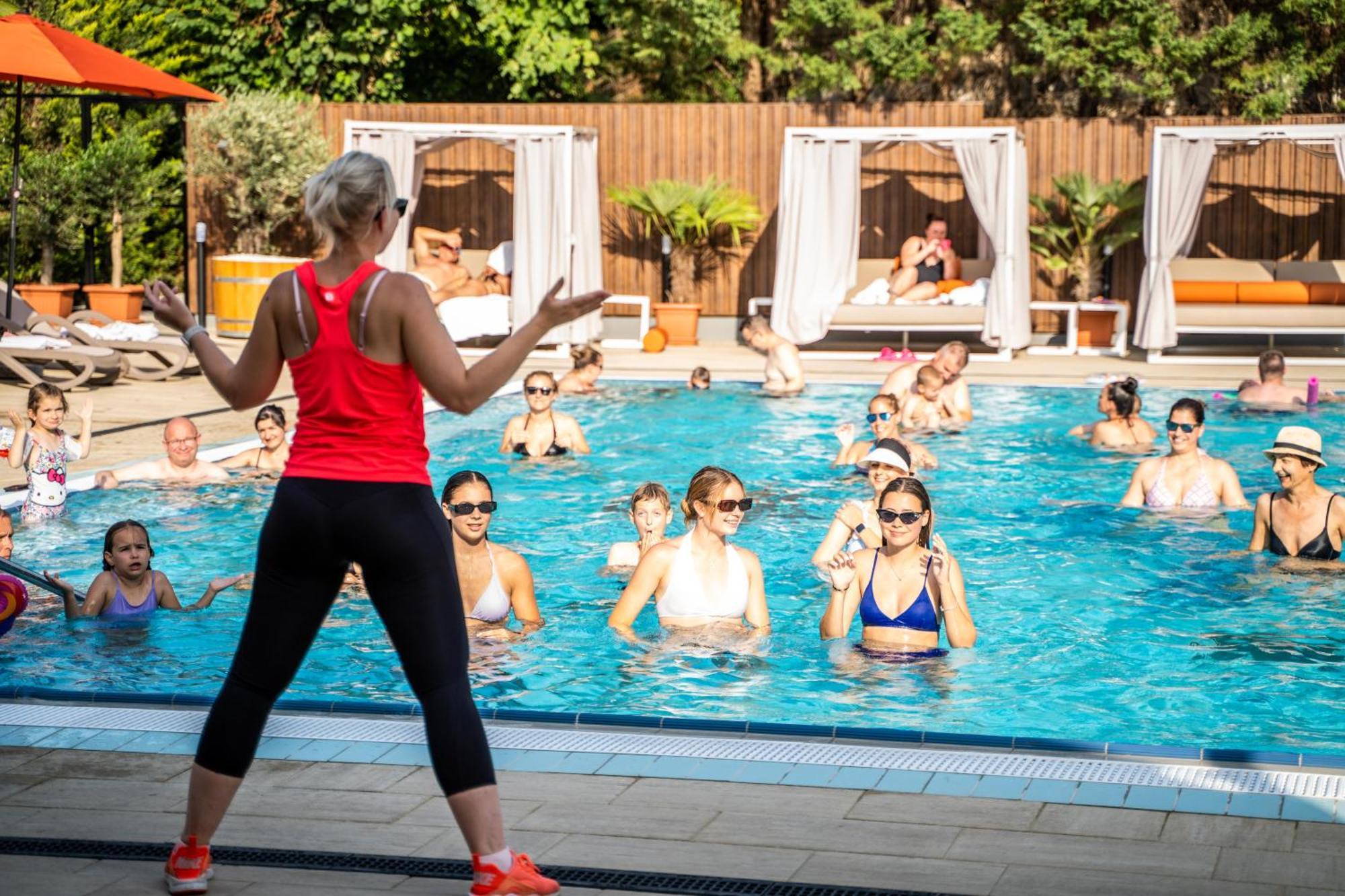 Wellness Hotel Gyula Ngoại thất bức ảnh