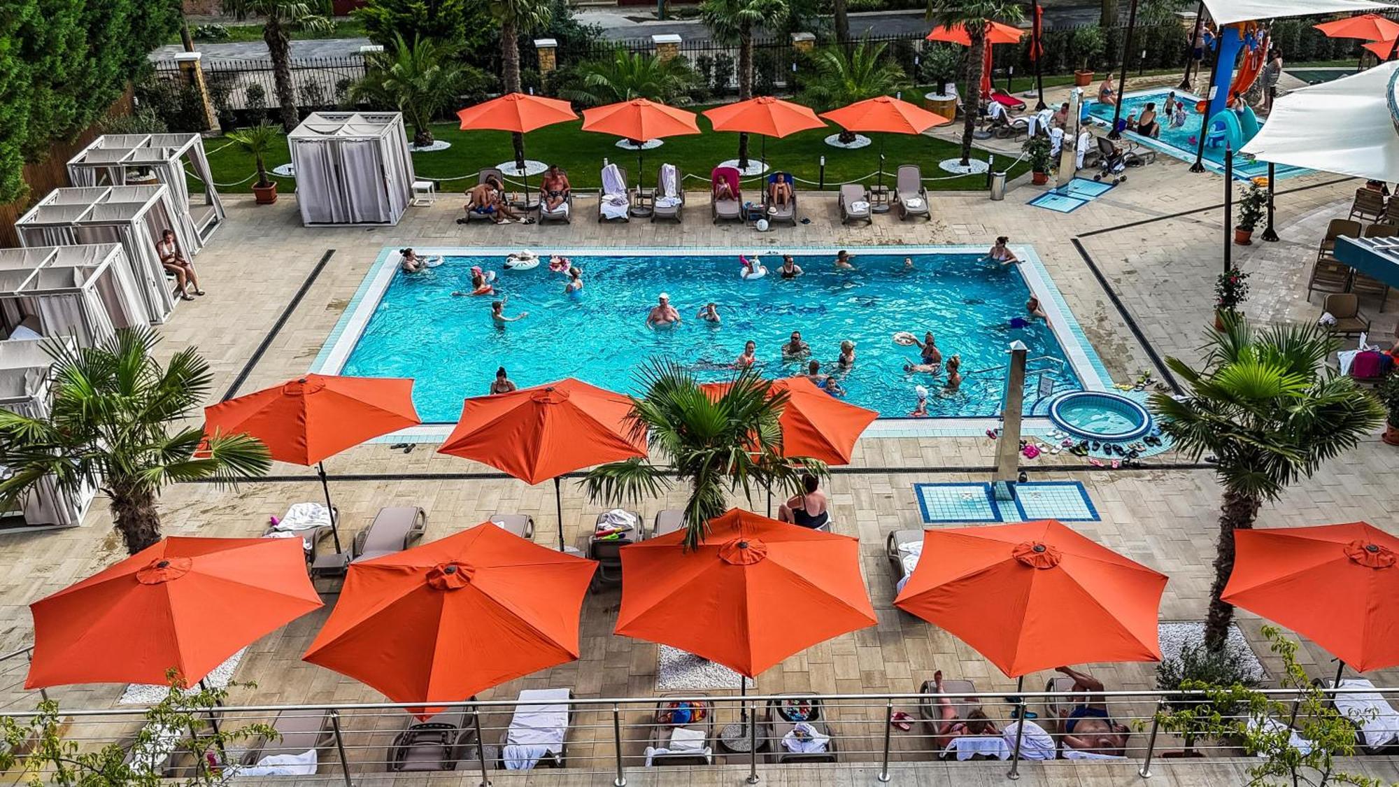 Wellness Hotel Gyula Ngoại thất bức ảnh