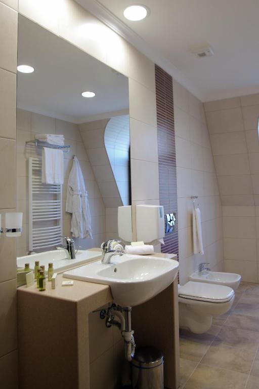 Wellness Hotel Gyula Ngoại thất bức ảnh